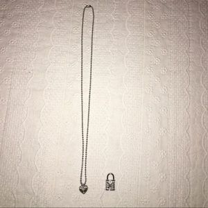 JUICY COUTURE AND LOUIS PENDANT NECKLACE